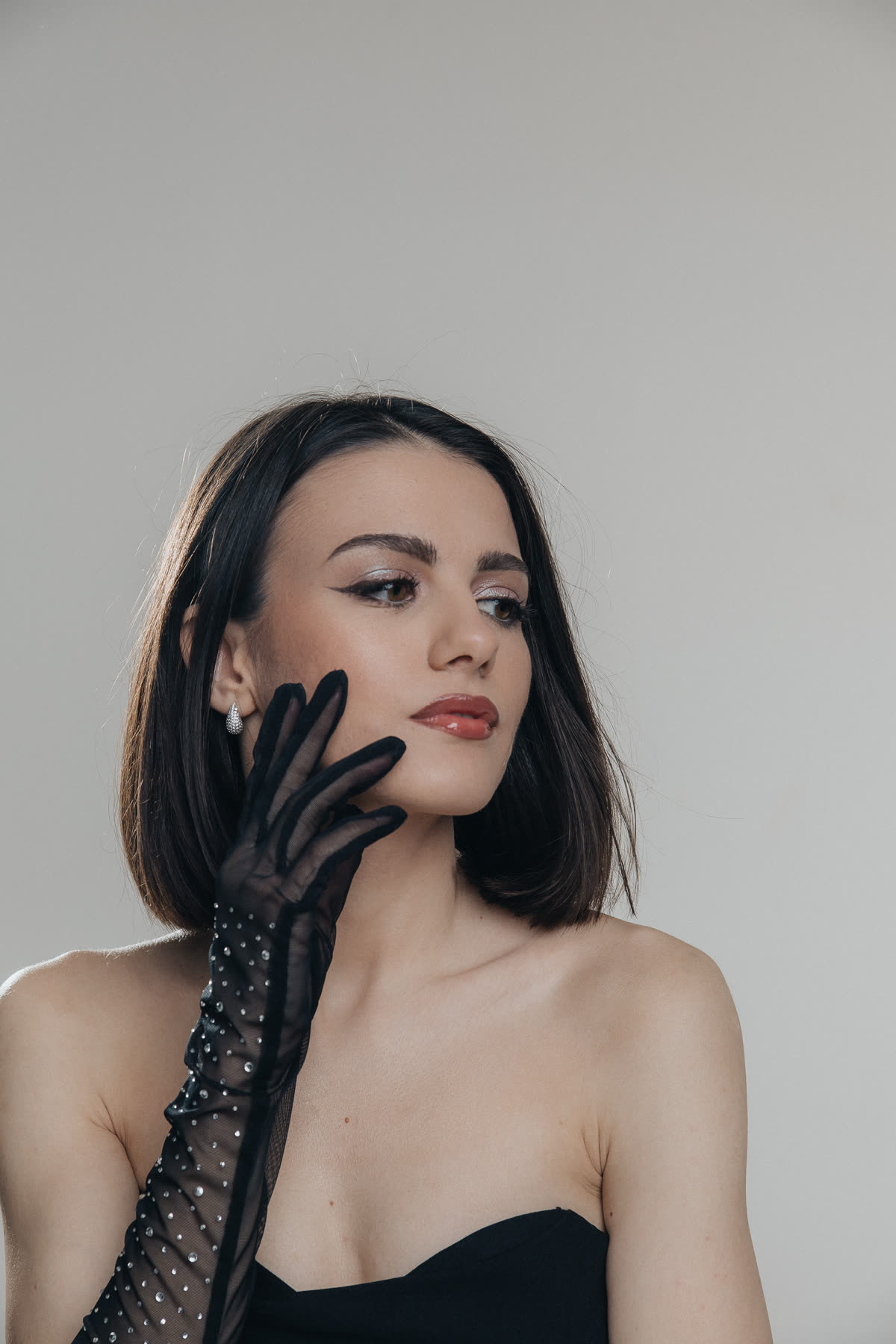 Studio portrait of Mirela Ilieva.